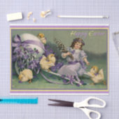 Een gelukkig  paasmeisje met Baby Tissuepapier (Craft)