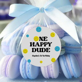 Een gelukkige Glimlachende Gezicht Verjaardagsfees Ronde Sticker