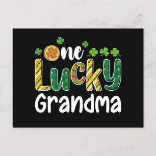 Een gelukkige oma bijpassende familie St Patrick's Briefkaart