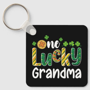Een gelukkige oma bijpassende familie St Patrick's Sleutelhanger