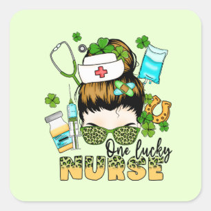 Een gelukkige verpleegster - Messy Bun - St. Patri Vierkante Sticker
