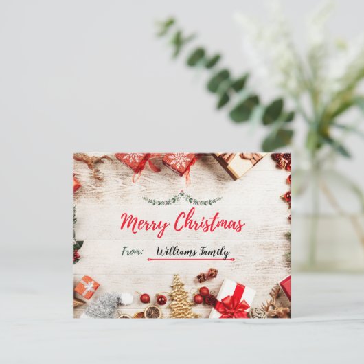 Een gepersonaliseerd kerst briefkaart met geschenk (Staand voorkant)