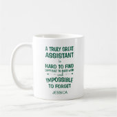 Een geweldige assistent met een naam koffiemok (Links)