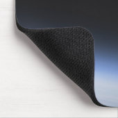 Een gigantische maan zichtbaar boven de atmosfeer  muismat (Hoek)