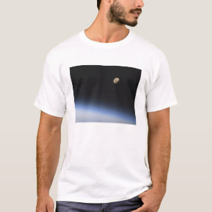 Een gigantische maan zichtbaar boven de atmosfeer  t-shirt