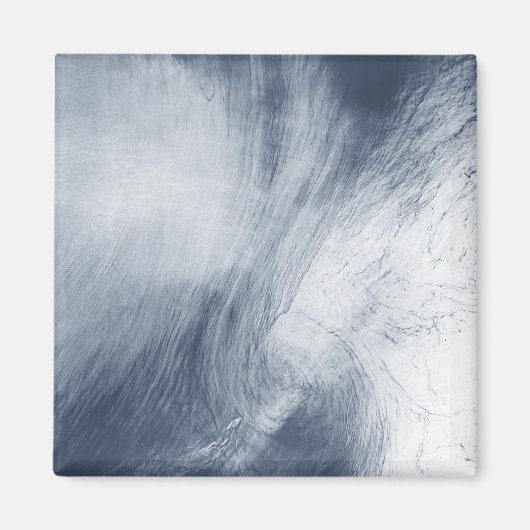 Een gigantische wolk zwaait boven het zee magneet (Voorkant)