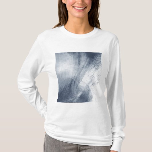Een gigantische wolk zwaait boven het zee t-shirt (Voorkant)
