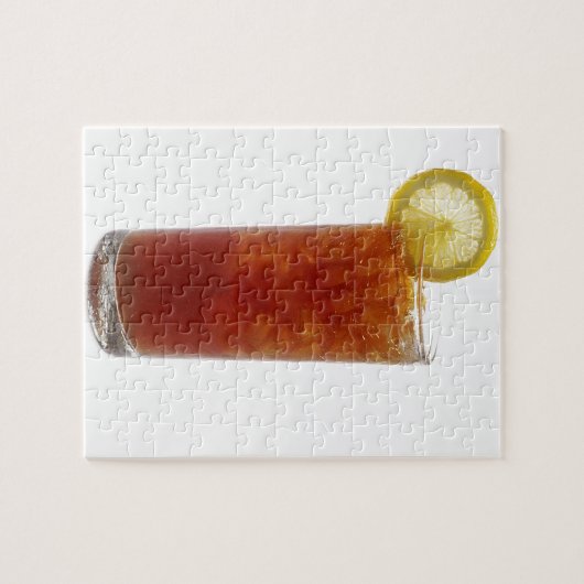 Een glas gehakt thee legpuzzel (Horizontaal)