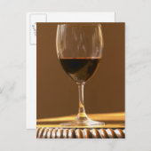 Een glas rode Chateau Belgrave in zonlicht - Briefkaart (Voorkant / Achterkant)