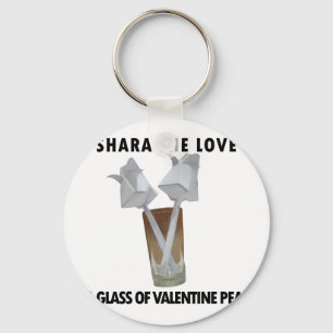 Een glas valentijn vrede. sleutelhanger