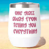 Een glas weg van het vertellen van alles grappig