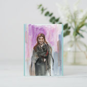 Een glimlachend meisje in zwart briefkaart (Staand voorkant)