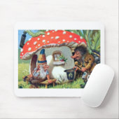 Een gnoom die in een paddenstoel leeft muismat (Met muis)