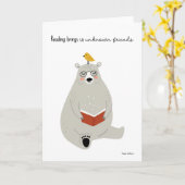 Een goed beer met een vogel die een boek leest kaart (Gele Bloem)