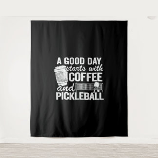 Een goede dag begint met koffie en pickleball wandkleed