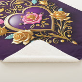 Een gouden hart met ingewikkelde filigraan sherpa deken (3/4)