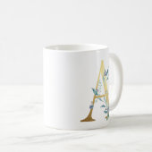 Een, gouden initiaal met blauw bloemenblad koffiemok (Voorkant rechts)