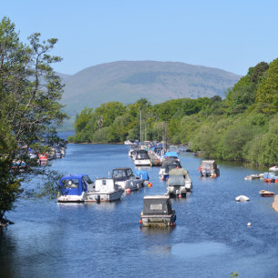 Een gouden zonsondergang over de St Marys Waterfro Briefkaart