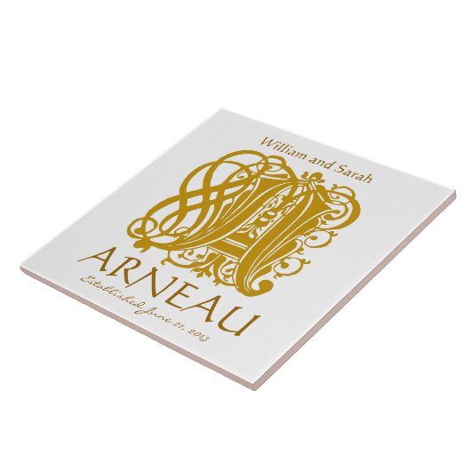 Een goudmonogram op wit - Namen Wedding Date Tegel Tegeltje (Zijkant)