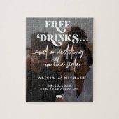 Een grappige foto van de moderne bruiloft die de d legpuzzel (Verticaal)