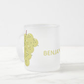 Een grappige illustratie van de cartoon van druive matglas koffiemok (Voorkant links)