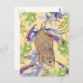 Een grappige muis in een bos bloemen. briefkaart (Voorkant / Achterkant)