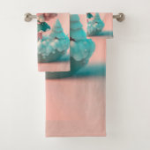 Een grappige pop op een wolk bad handdoek (Insitu)