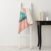 Een grappige pop op een wolk sherpa deken (In situ)