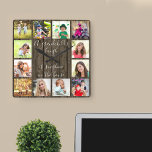 Een Grenchild Laugh Quote 12 Photo Wood Effect Vierkante Klok<br><div class="desc">Creëer je eigen unieke fotoklok voor grootouders met 12 van je favoriete foto's. Het citaat van de kleinkinderen is gedrukt in elegante handgeschreven scripttypografie en luidt: "De lach van een kleinkind is zonneschijn in het huis". Dit ontwerp heeft een robuuste landhouten achtergrond en de eenvoudige foto collage van de netstijl...</div>