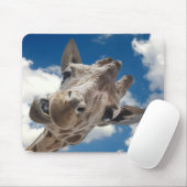 Een griezelige Giraffe met een houding Muismat (Met muis)