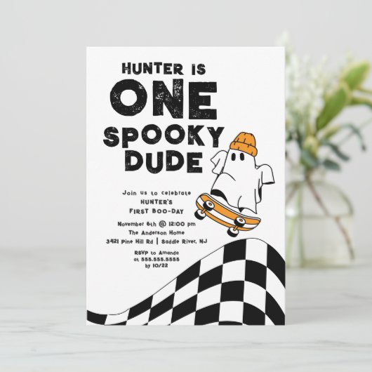 Een griezelige kerel verjaardag uitnodiging (Staand voorkant)