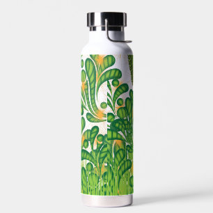 Een groen en goud artistiek patroon met een boom waterfles