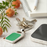 Een groene achtergrond met een witte rand sleutelhanger<br><div class="desc">Een sleutelhanger is niet alleen voor sleutels - het is een kleine maar krachtige herinnering aan de momenten, plaatsen en mensen die er het meest toe doen. Of het nu gaat om een cadeau, een persoonlijke herinnering of een stijlvol accessoire, onze premium sleutelhangers zijn ontworpen om meer dan functioneel te...</div>