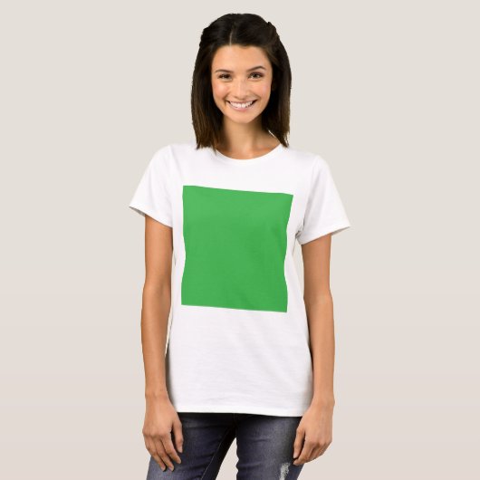Een groene achtergrond met een witte rand t-shirt (Voorkant volledig)