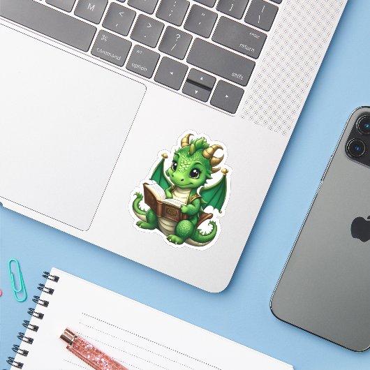 Een groene drakenlezing Sticker (Laptop met iPhone)