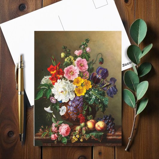 Een groot boeket bloemen met perziken en druiven briefkaart