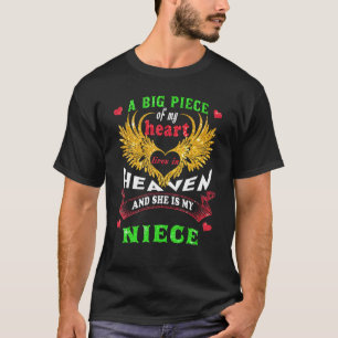 Een groot stuk van mijn hart leeft in de hemel...  t-shirt
