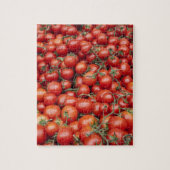 Een groot tomatengewas op de markt legpuzzel (Verticaal)