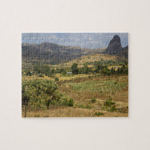 Een groot uitzicht op een grote rotsberg legpuzzel