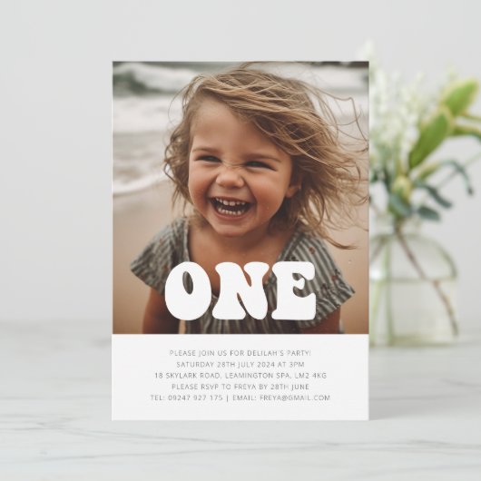 Een - Groovy Foto Verjaardagsuitnodiging  Kaart (Staand voorkant)