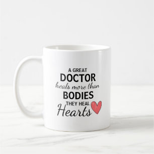 Een Grote Dokter Geneest Harten Gepersonaliseerd Koffiemok