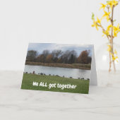 EEN GROTE GROEP GEESE ZEGT ZEGGENSCHAP OP DE BIRTH KAART (Gele Bloem)