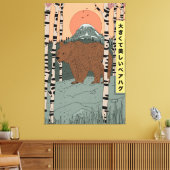 Een grote mooie berenomhelzing canvas afdruk (Insitu (Woonkamer))