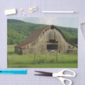 Een grote muur die op een Grijsveld staat Tissuepapier (Craft)