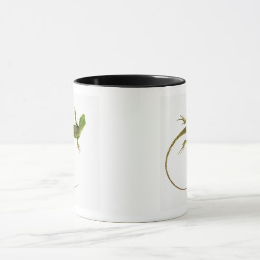 Een hagedis op zuiver witte grond mok (Midden)