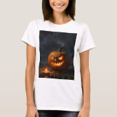 Een Halloween-pompoen met een eng gezicht erop T-shirt (Voorkant)