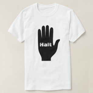 Een hand met woord Halt binnenin T-shirt
