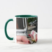 Een hand omhoog is geen hand-uit Mok (Links)