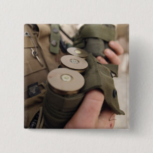 Een handvat voor zeekrachten van 40 mm granaten vierkante button 5,1 cm