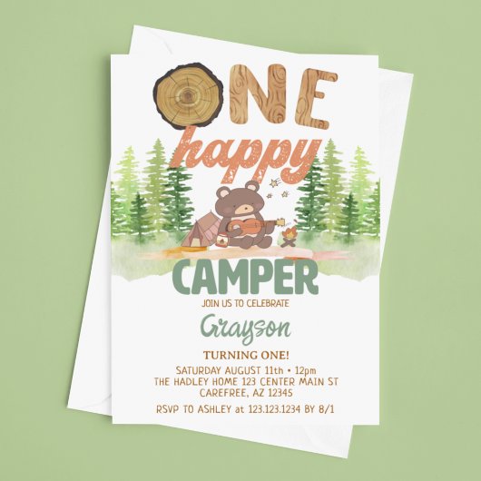 Eén Happy Camper Birthday-uitnodiging Kaart